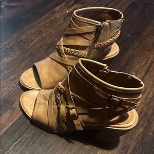 Elegant Tan Heeled Boots